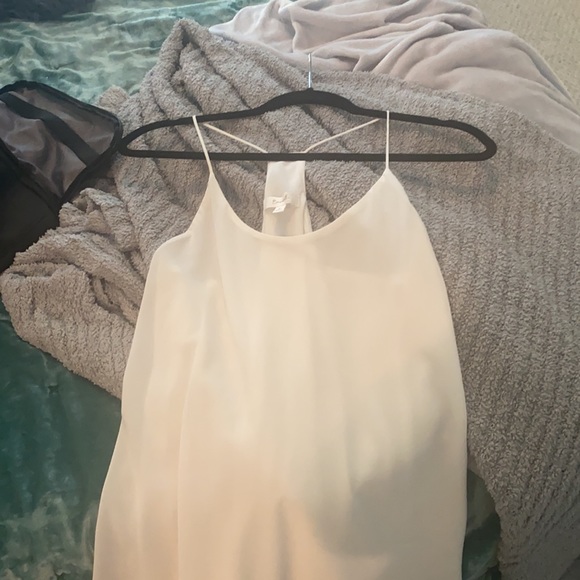 Sleeveless white blouse EUC size M - Picture 2 of 4